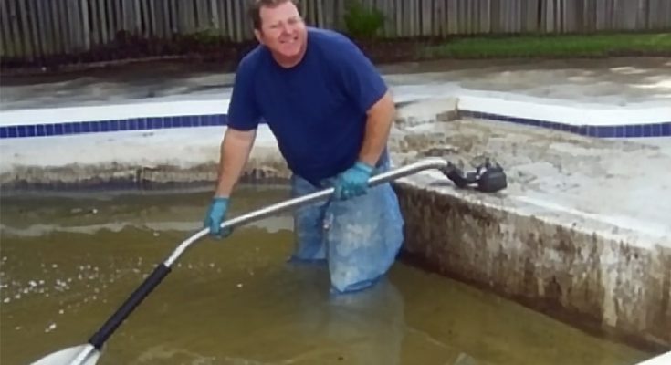 Poor Pool Cleaner Discovers Secret Door in Old Lady’s Pool, Buys His Own Mansion Next Week – Story of the Day