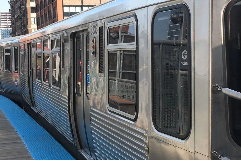 Man critically wounded in CTA Red Line stabbing